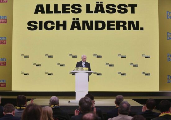 Umfrage: FDP legt nach Kubicki-Entscheidung leicht zu