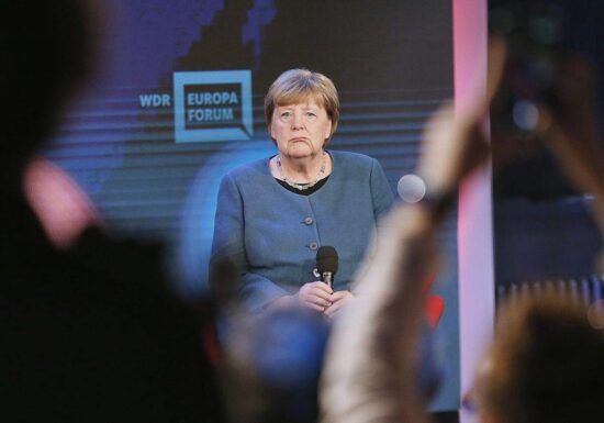Ex-Trump-Berater wirft Merkel leichtgläubigen Umgang mit Putin vor