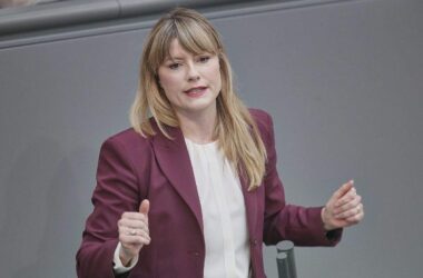 Bünger pocht auf mehr Kontrolle der Geheimdienste durch Opposition