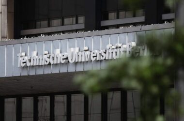Ex-TU-Präsidentin Rauch muss keine Strafe für "Like" zahlen