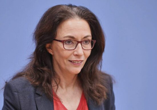 Fahimi als DGB-Vorsitzende wiedergewählt