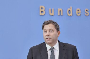 Klingbeil sieht "verdammte Pflicht" für Gelingen der Koalition