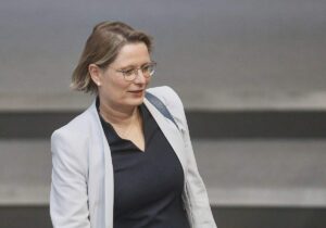 Hubig plant strengere Regeln gegen Ticket-Abzocker