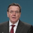 Strack-Zimmermann zweifelt an Schröder als Ukraine-Vermittler