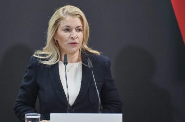 DB-Chefin Palla stellt Randgeschäfte auf den Prüfstand