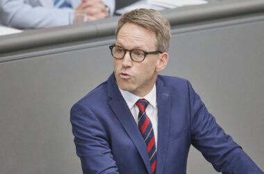 PKGr-Chef: Isolation von AfD-Landesverfassungsschutz möglich