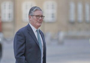 Druck auf Starmer wächst weiter - Gesundheitsminister tritt zurück