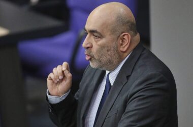 Nouripour kritisiert Wadephuls Iran-Politik