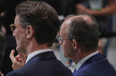Regierungssprecher: Gerücht um Kanzlertausch "nicht relevant"