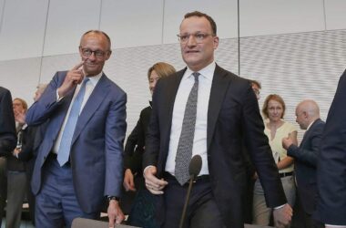 Spahn als Chef der Unionsfraktion wiedergewählt