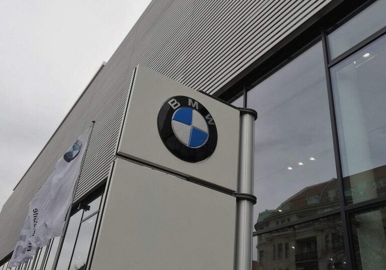 Michael Nikolaides wird BMW-Strategiechef