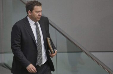Klingbeil signalisiert Kompromissbereitschaft der SPD