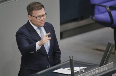 Schneider pocht auf Beibehaltung von CO2-Bepreisung