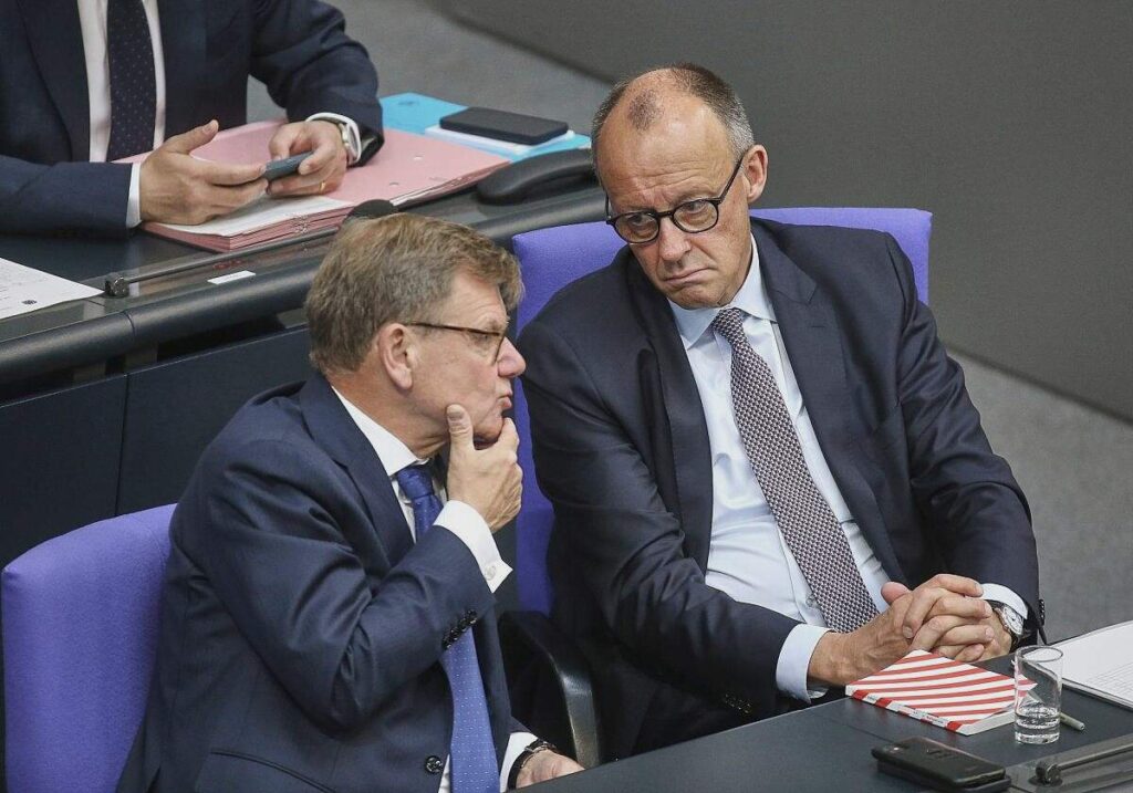 Ipsos-Umfrage: Rückhalt für Bundesregierung schwindet weiter