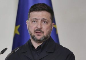 Selenskyj meldet massive russische Drohnenangriffe