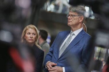 Schnieder erhöht Druck auf Bahn-Chefin Palla