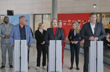SPD will Koalition fortsetzen - "Freuen uns auf die drei Jahre"
