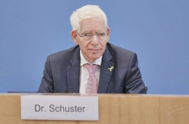 Zentralratspräsident fordert Ausweisung antisemitischer Täter