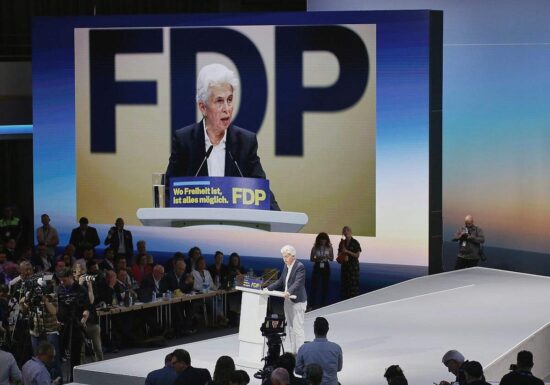 FDP-Vize Krane soll unter Strack-Zimmermann Generalsekretär werden