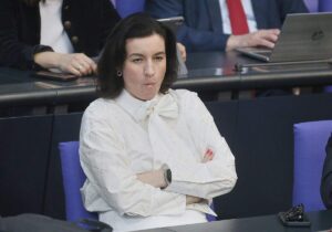 Forschungsministerin Bär will US-Wissenschaftler anlocken