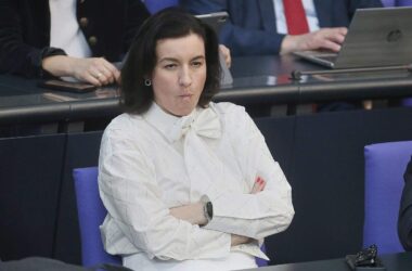 Forschungsministerin Bär will US-Wissenschaftler anlocken