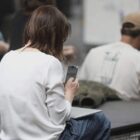 Umfrage: Mehrheit für geringere Smartphone-Nutzung in der Freizeit