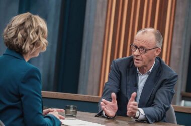 Merz legt im Renten-Streit nach: Keine Kürzung, aber "Basisabsicherung"