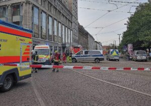 Polizei: 33-jähriger Deutscher fuhr in Leipzig in Menschenmenge