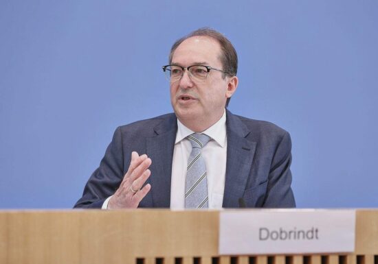 Dobrindt warnt vor Einbürgerung von Antisemiten