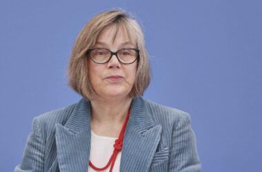 Caritas-Präsidentin kritisiert geplante Pflegereform