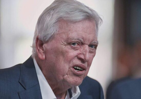 Bouffier sieht Merz als "Opfer seiner eigenen Ankündigungspolitik"