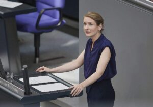 Linke: Gutachten zweifelt an Schwerdtner-Plan zu Diäten-Deckel