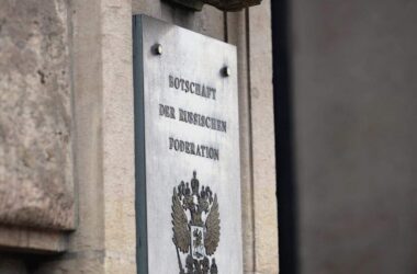 Bundesregierung bestellt russischen Botschafter ein