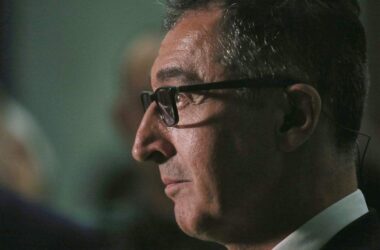Özdemir kritisiert Bundesregierung bei Steuerpolitik