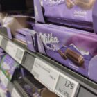 Gericht hält Verpackung kleinerer Milka-Tafeln für irreführend