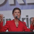 Wagenknecht fordert Rücktritt der Bundesregierung