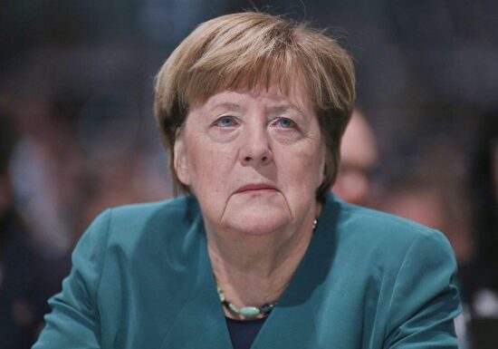 Merkel plant Stipendium für benachteiligte Jugendliche