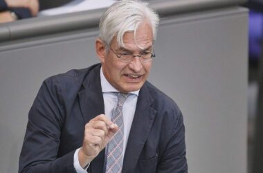 Union lehnt Umverteilung bei Einkommensteuerreform ab