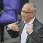 Al-Wazir begrüßt Anklage gegen Scheuer wegen Maut-Skandal