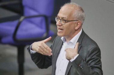 Al-Wazir begrüßt Anklage gegen Scheuer wegen Maut-Skandal
