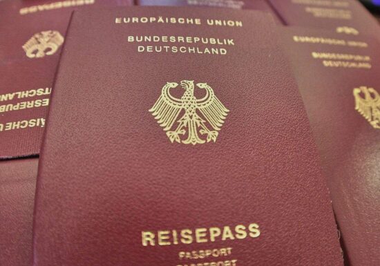Unionspolitiker fordern Verschärfung der Einbürgerungsregeln