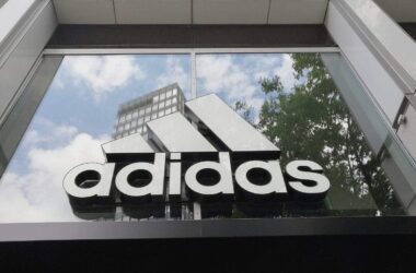 Adidas rechnet mit Absatzrekorden bei Fußball-WM