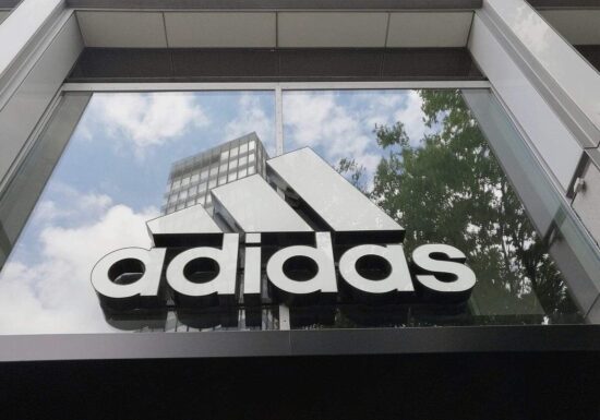 Adidas rechnet mit Absatzrekorden bei Fußball-WM
