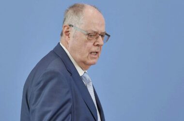 Steinbrück kritisiert Blockade bei Infrastrukturgesetz