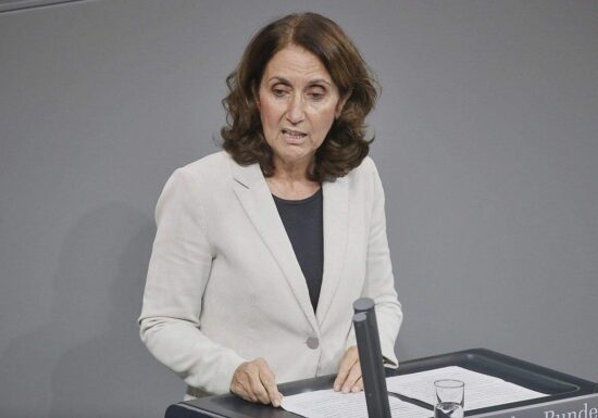 Özoguz fordert Fifa-Eingreifen bei Eklat um WM-Schiri