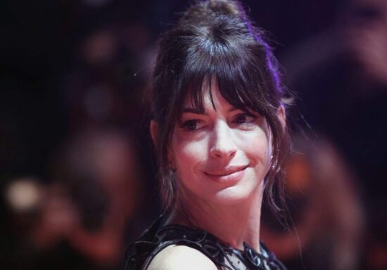 Anne Hathaway warnt vor KI-Bewerbungen
