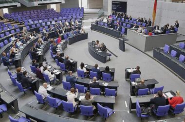 Koalition erwägt schärferen Geheimschutz im Bundestag