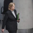 Bundesarbeitsministerin fordert Digitalsteuer