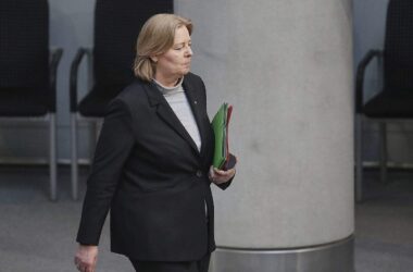 Bundesarbeitsministerin fordert Digitalsteuer