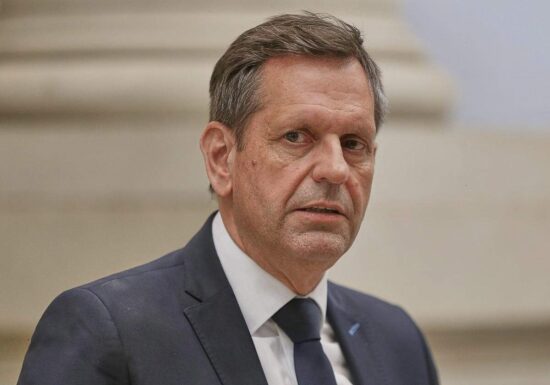 Lies fordert Fokus auf Wachstum von Regierung und Sozialpartnern